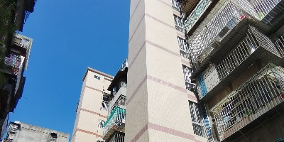 宝山这个街道两台加装电梯工程正式开工